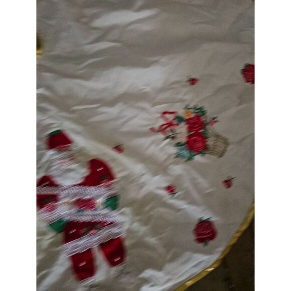 Vintage House of Hatten Christmas tree skirt Santa gold red velvet - Picture 4 of 10